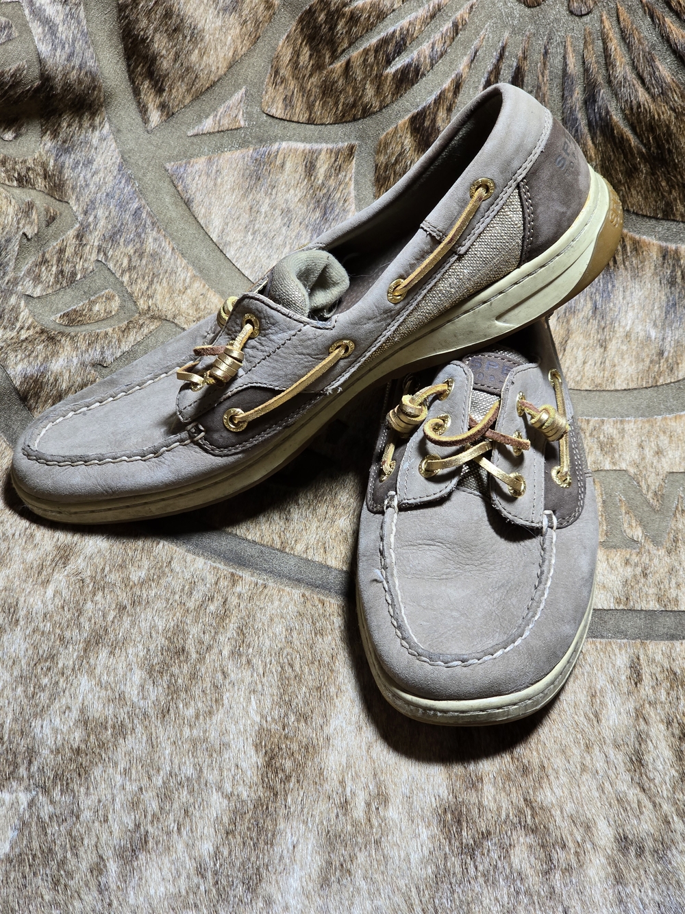 Sperrys Women's 10 Taupe Leather Boat Shoes with Gold Ties - Picture 5 of 5
